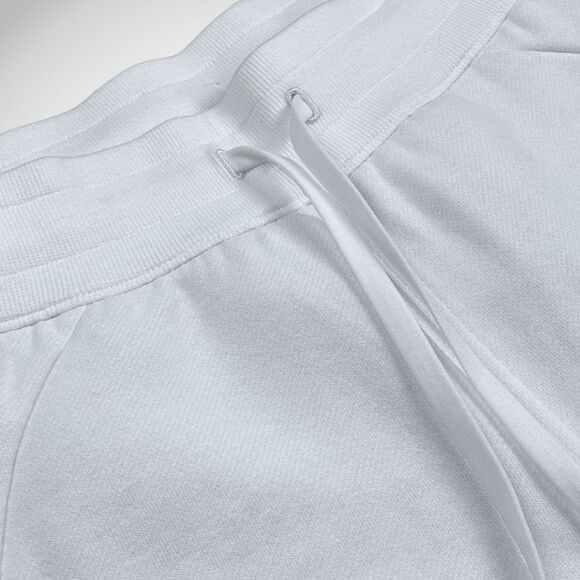 Lululemon Scuba High-Rise Short 5" White size 6 - Picture 7 of 7